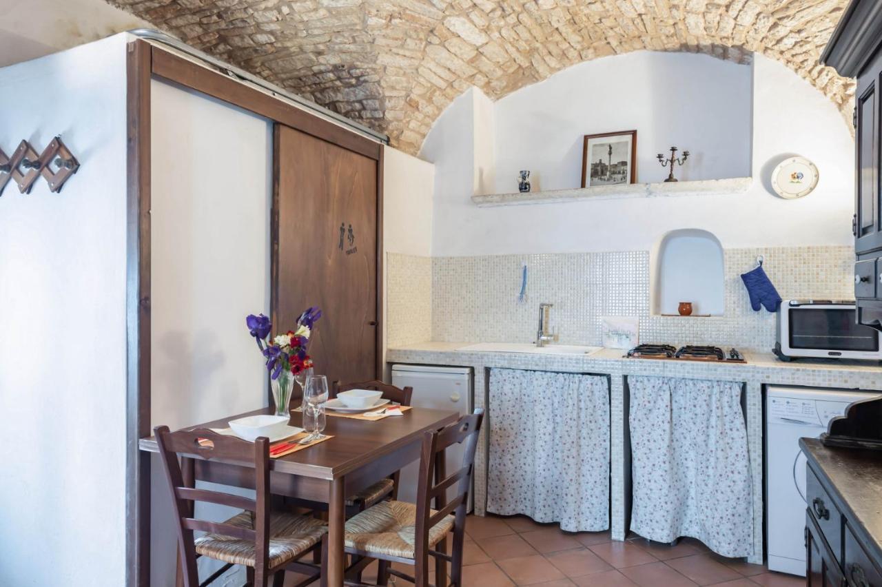 La Mansarda Di Martina By Rentbeat Apartment Мартина Франка Екстериор снимка