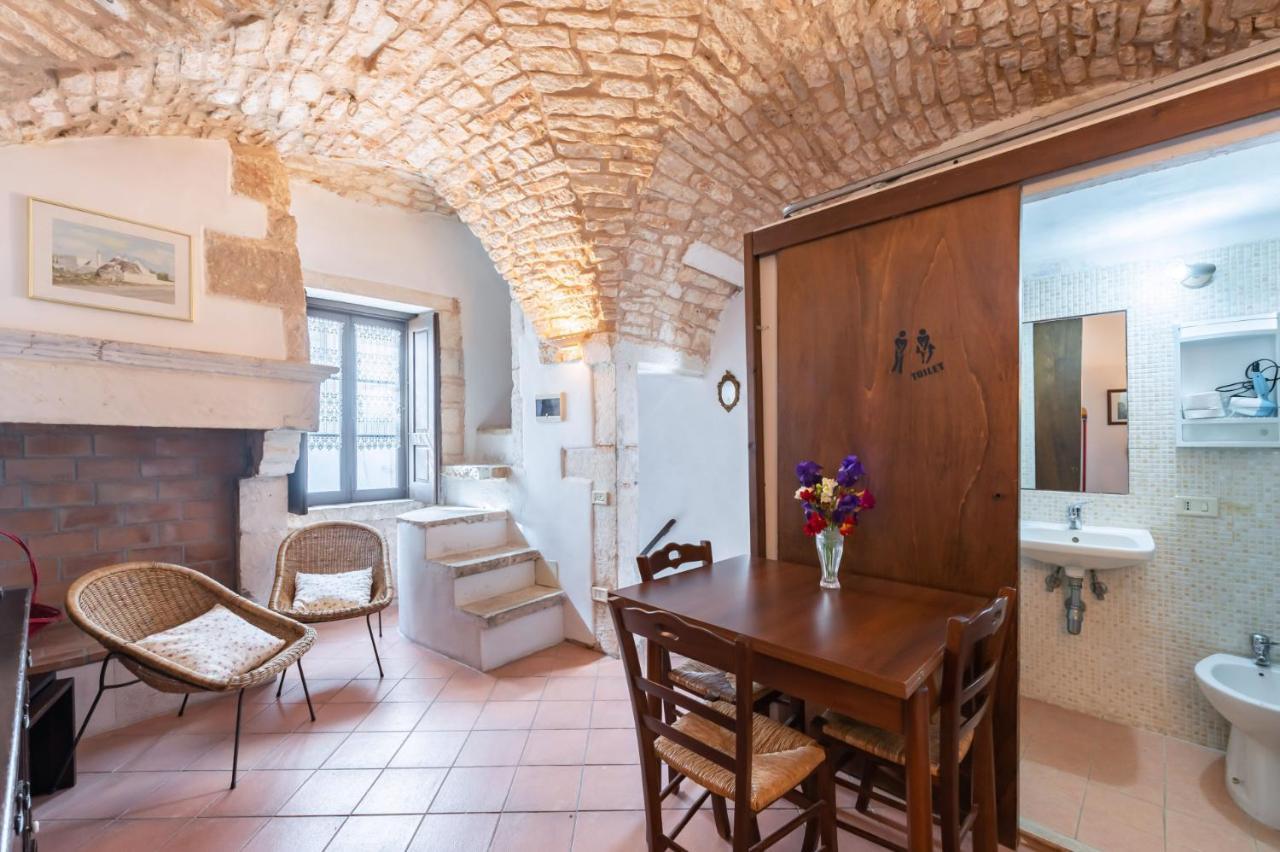La Mansarda Di Martina By Rentbeat Apartment Мартина Франка Екстериор снимка